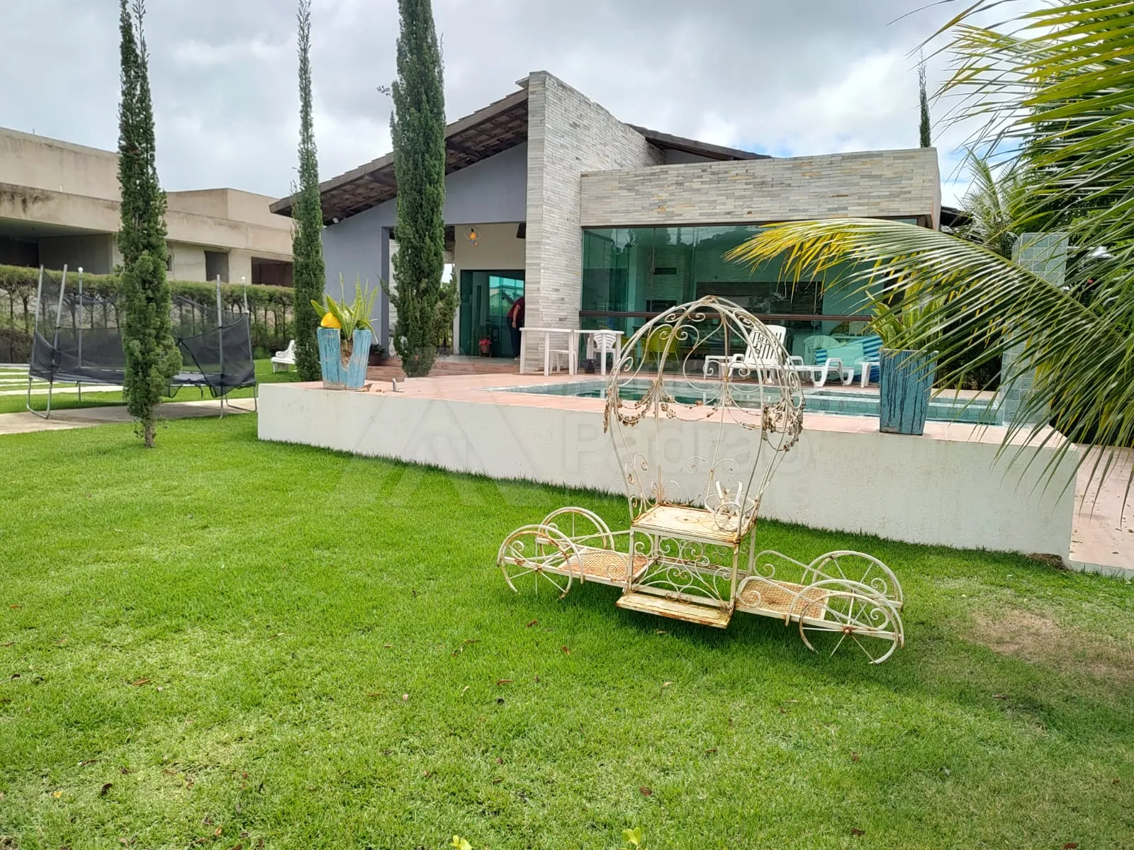 CASA DE TEMPORADA COM 06 SUÍTES EM GRAVATÁ-PE