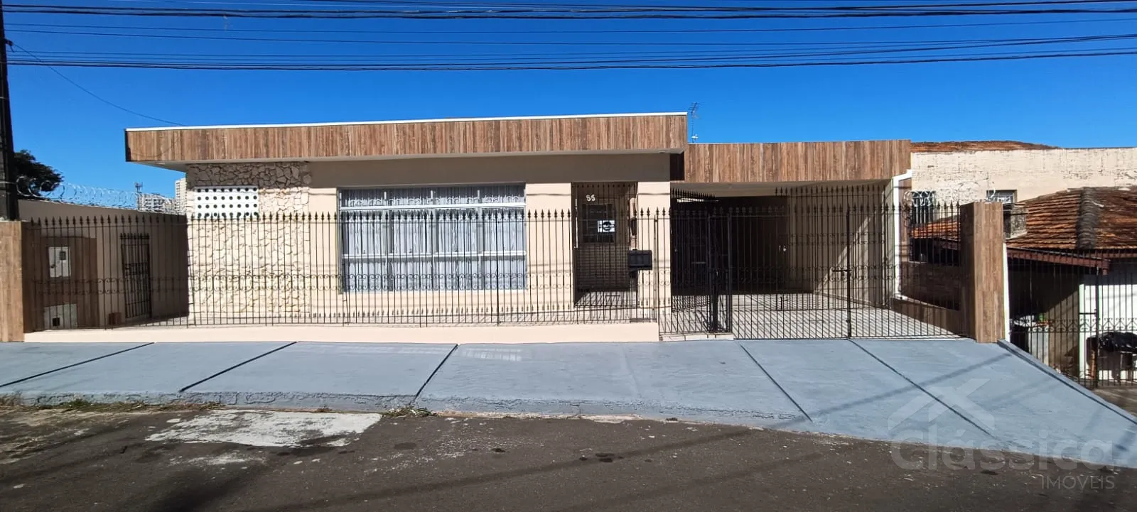 Casa para locação no Centro 