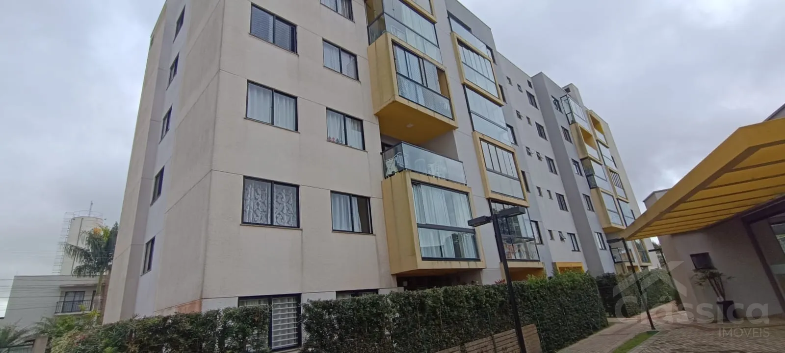 Apartamento à venda na  Colônia Dona Luiza