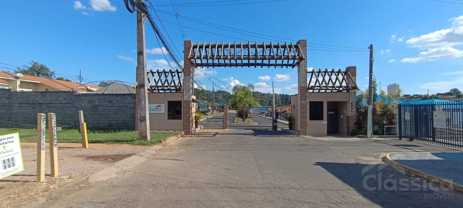 Casa à venda em condomínio no Órfãs 