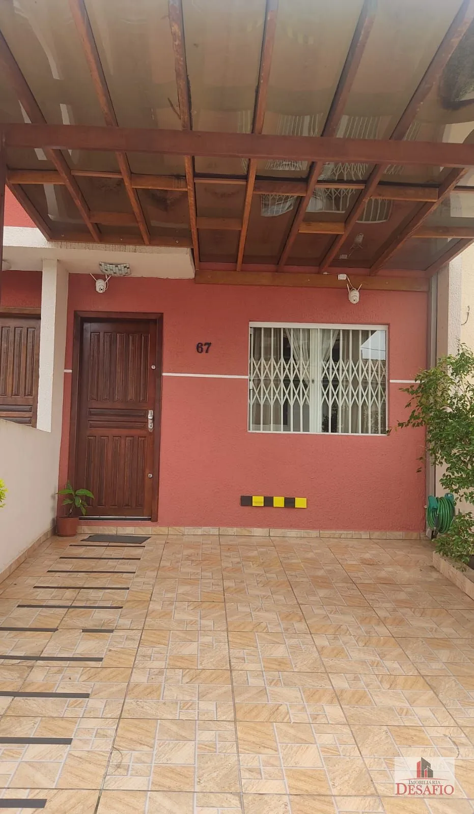 Residência à Venda no Condomínio Villa Bella