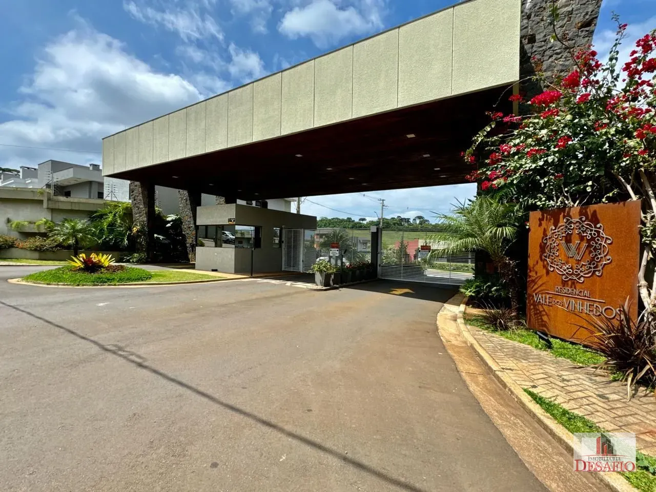 Terreno à Venda no Condomínio Vale dos Vinhedos