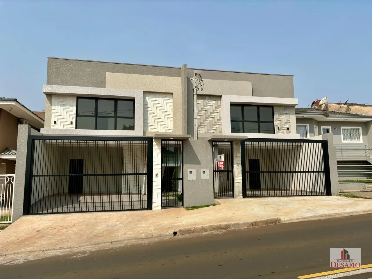 Sobrado Semimobiliado para Locação em Colônia Dona Luiza