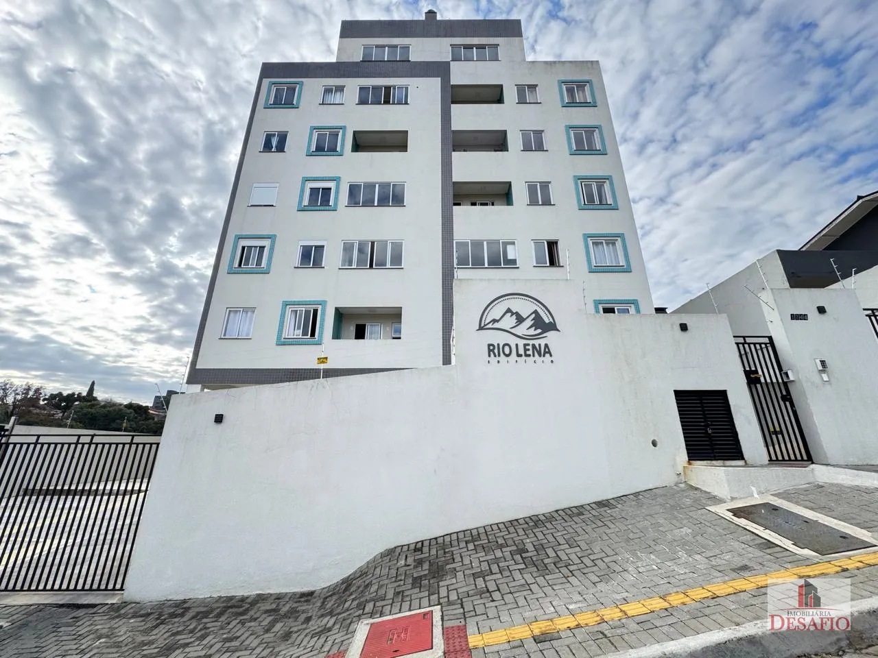 Apartamento à venda no Edifício Rio Lena – Centro