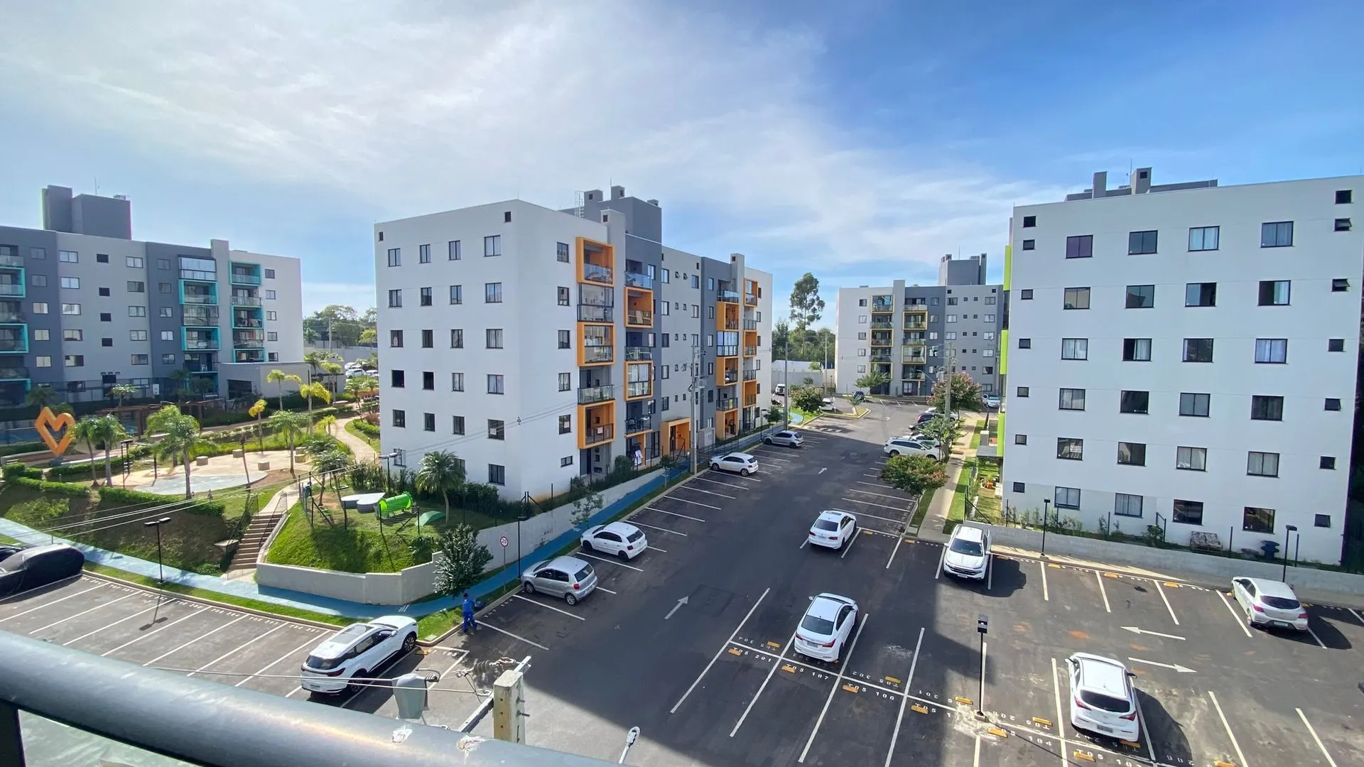 Apartamento 02 Quartos sendo um deles suíte - Vista Uvaranas