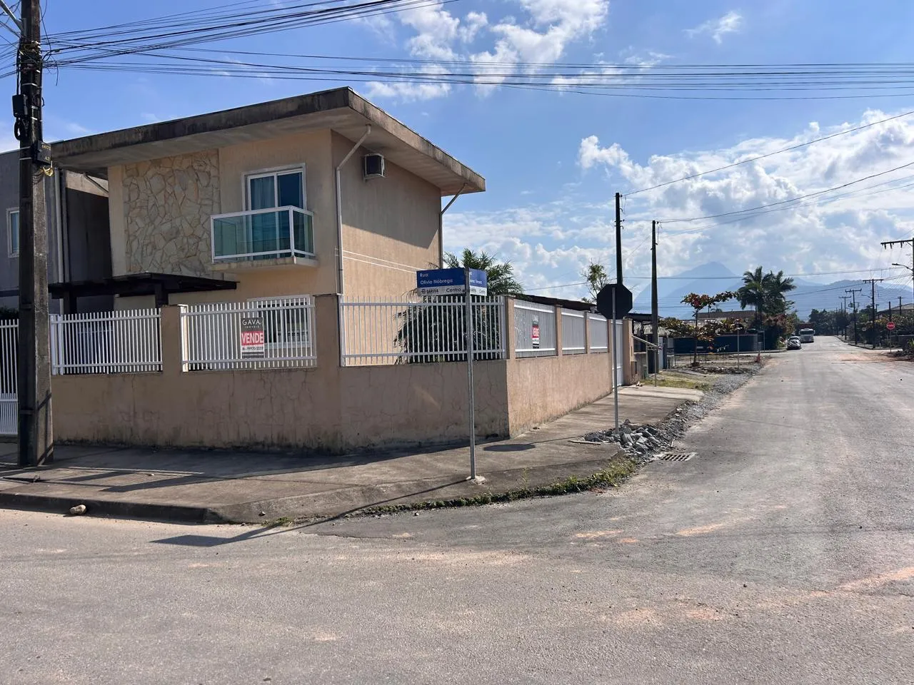 Sobrado a venda no centro