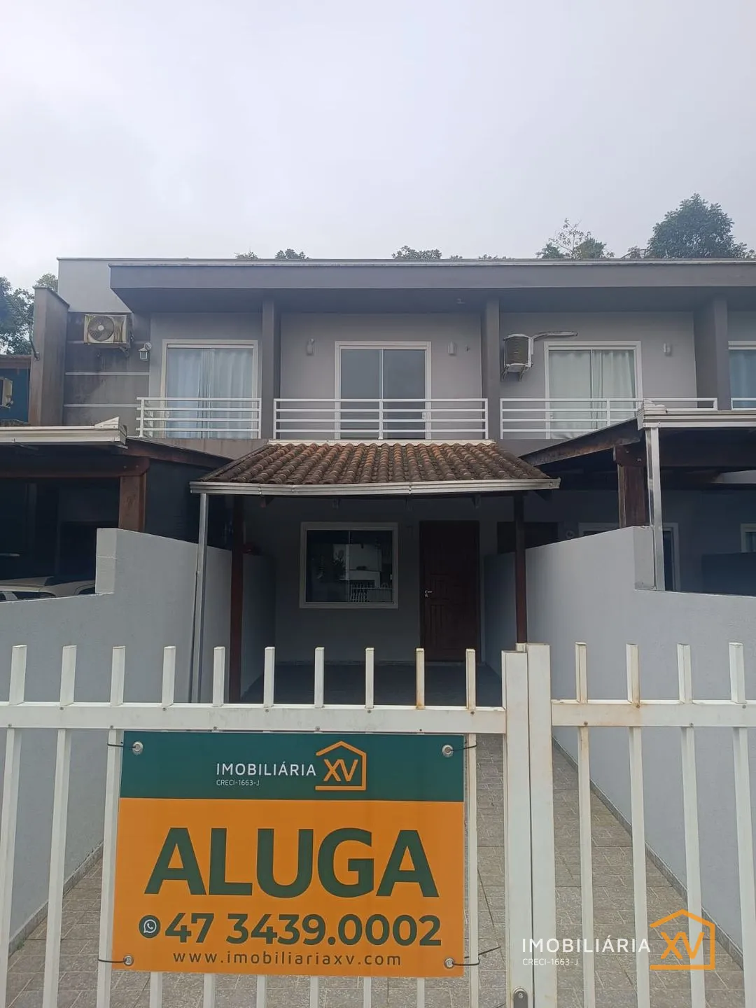 Geminado semi mobiliado com 02 dormitórios para alugar, bairro Nova Brasilia