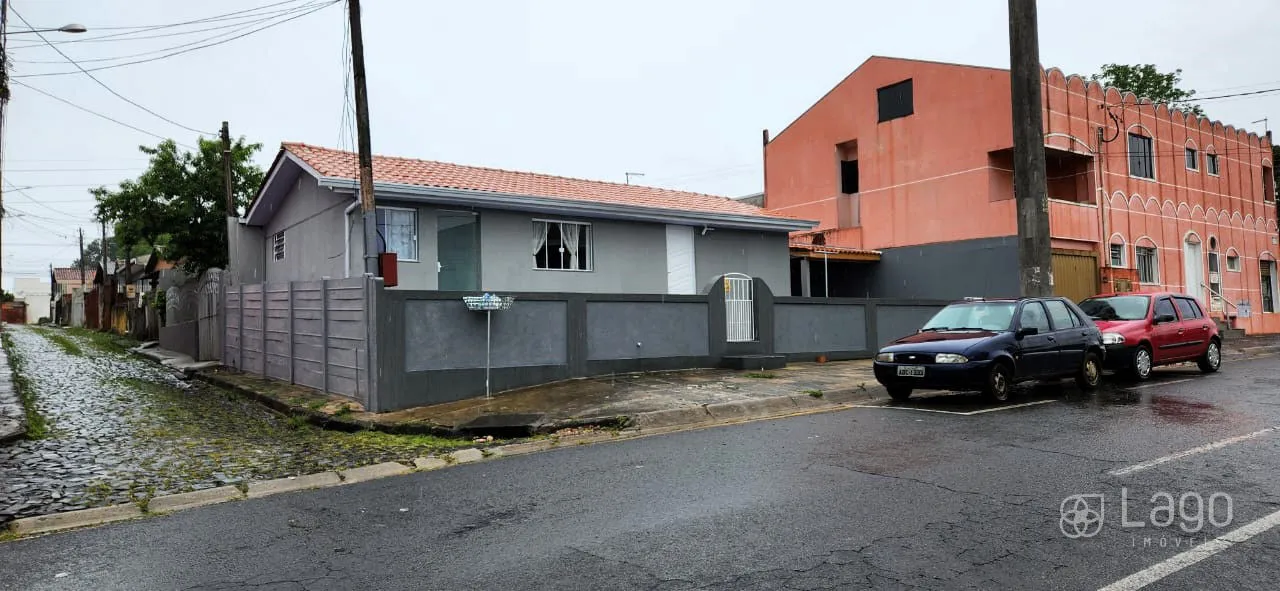 Casa à venda em Uvaranas