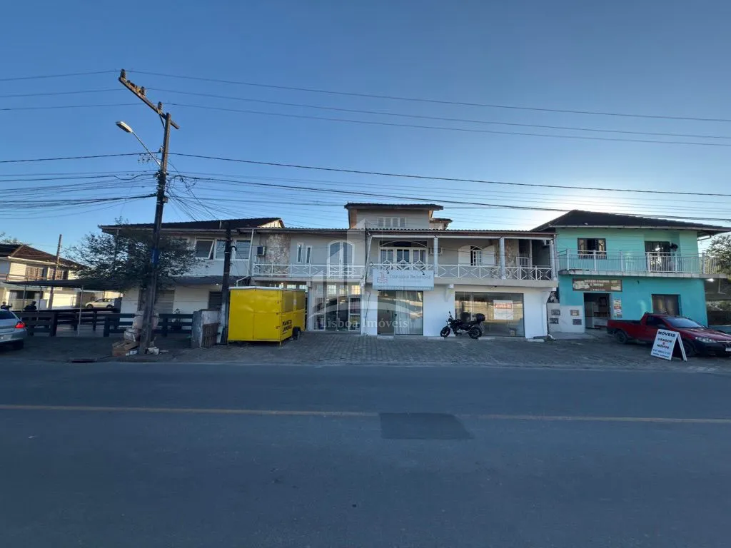 Sobrado comercial/residencial AVERBADO à venda!