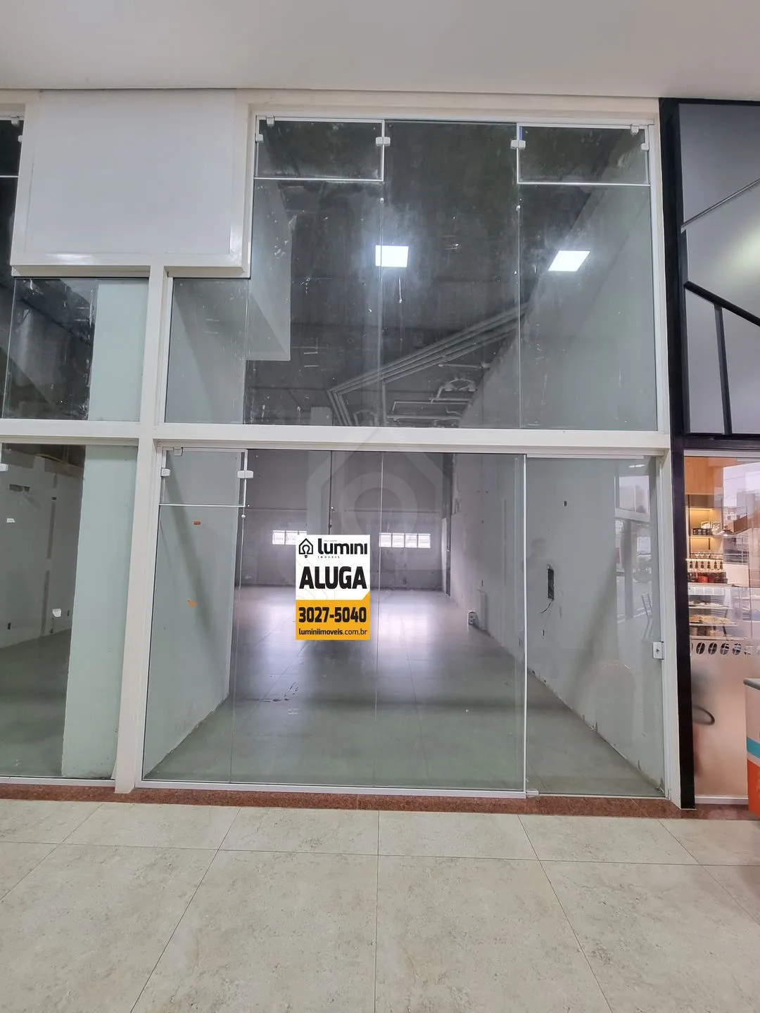 SALA COMERCIAL PARA LOCAÇÃO NO CENTRO - ED. REMBRANDT