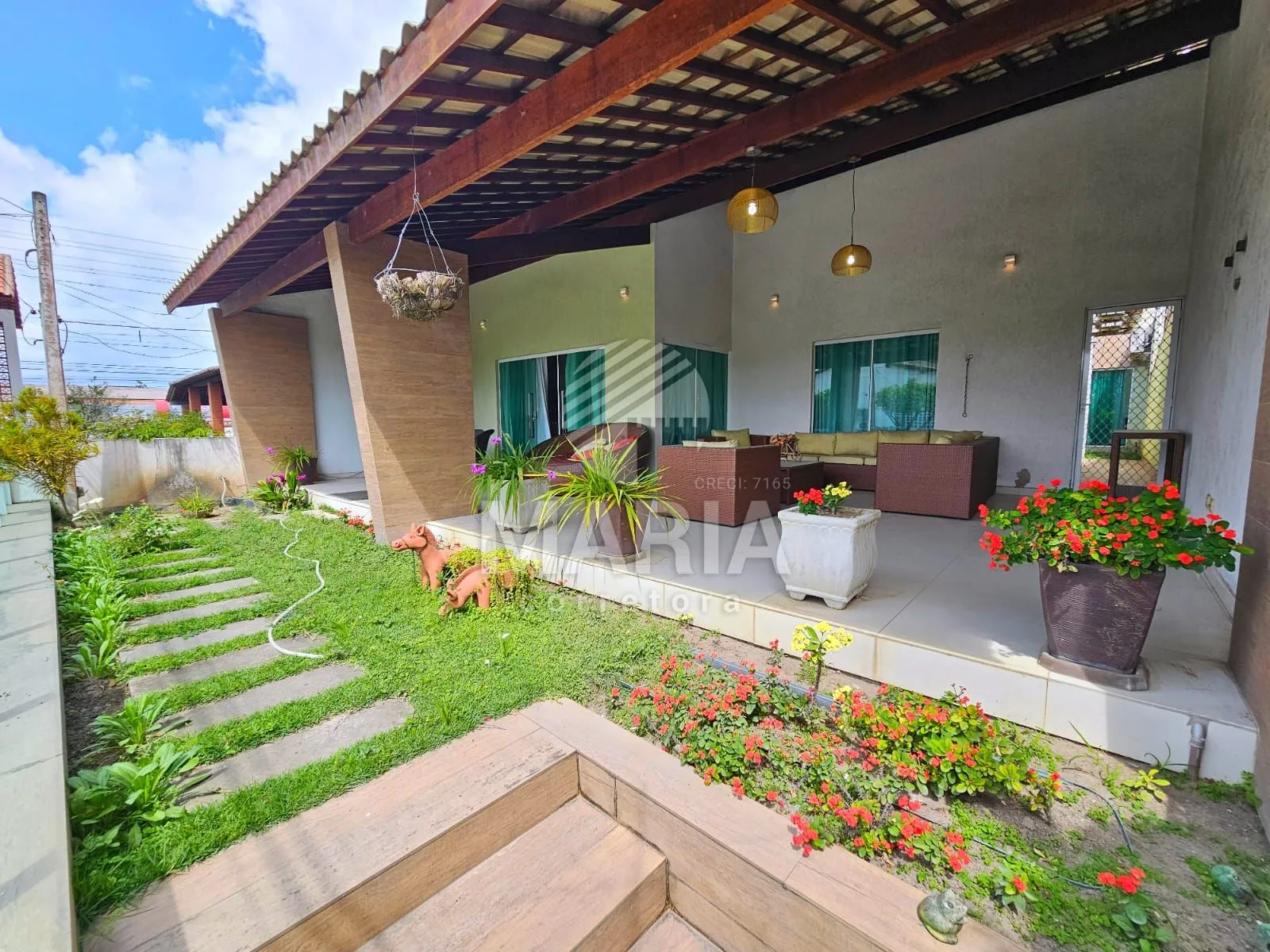 Casa em condomínio fechado com 6qts para locação anual em Gravatá/PE! 