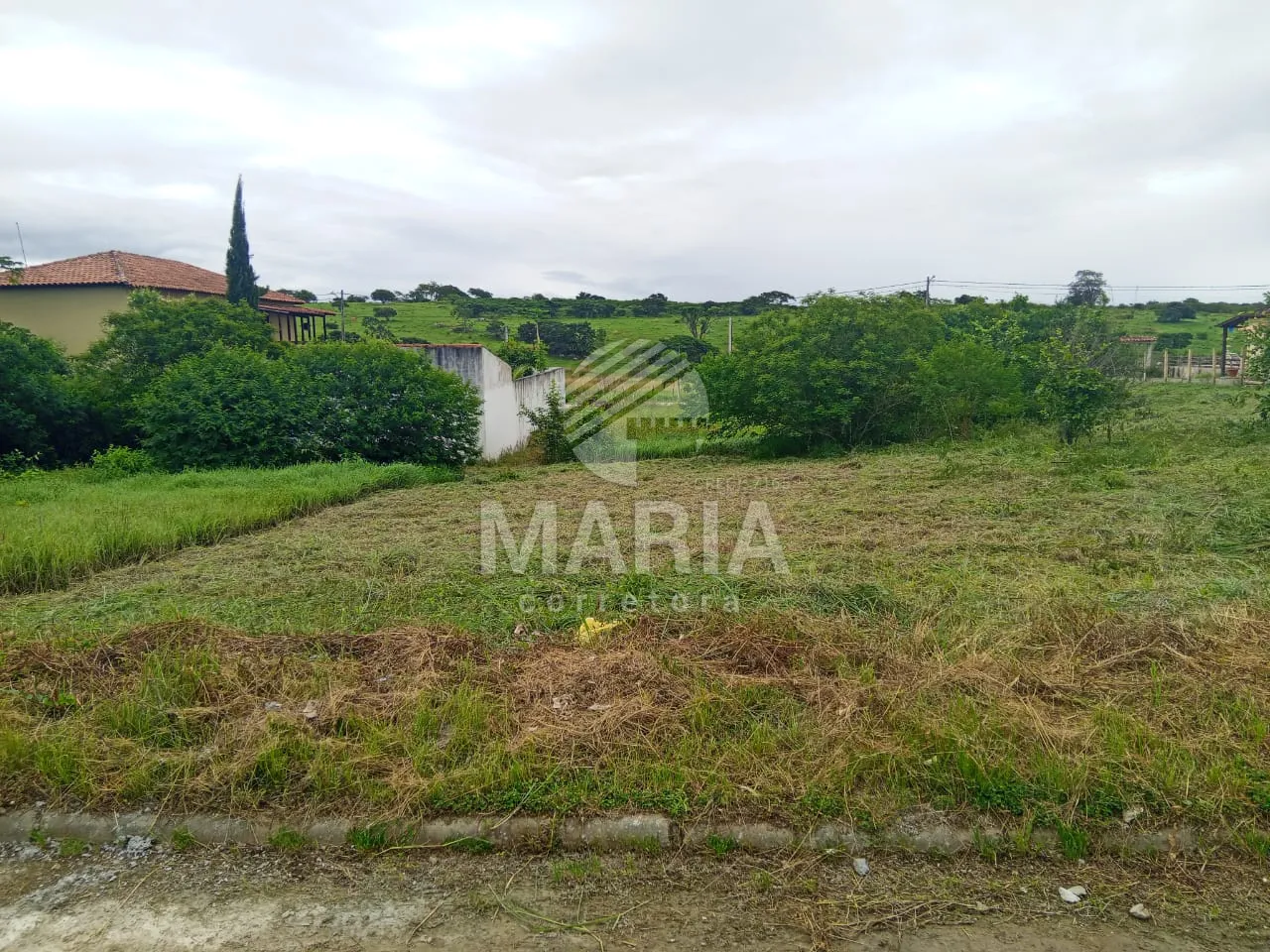 Lote fora de condomínio à venda em Gravatá/PE!