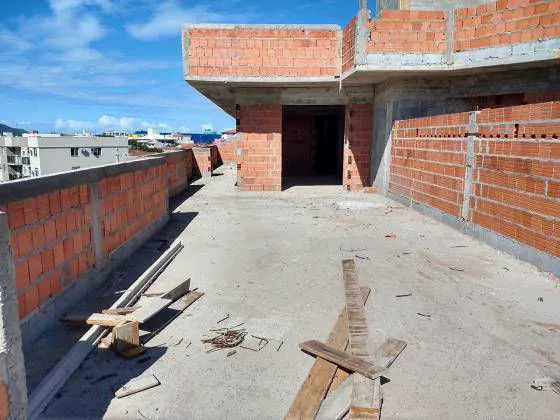 Apartamento Cobertura à venda em Praia dos Ingleses