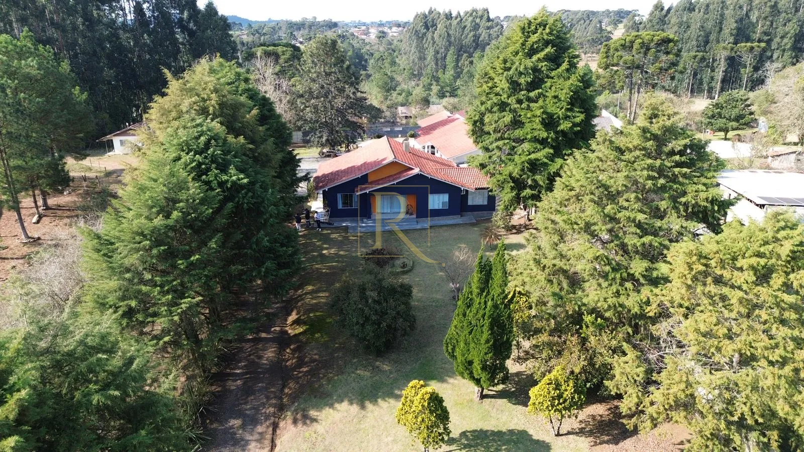 Casa com piscina à Venda no bairro São Lourenço - Mafra/SC