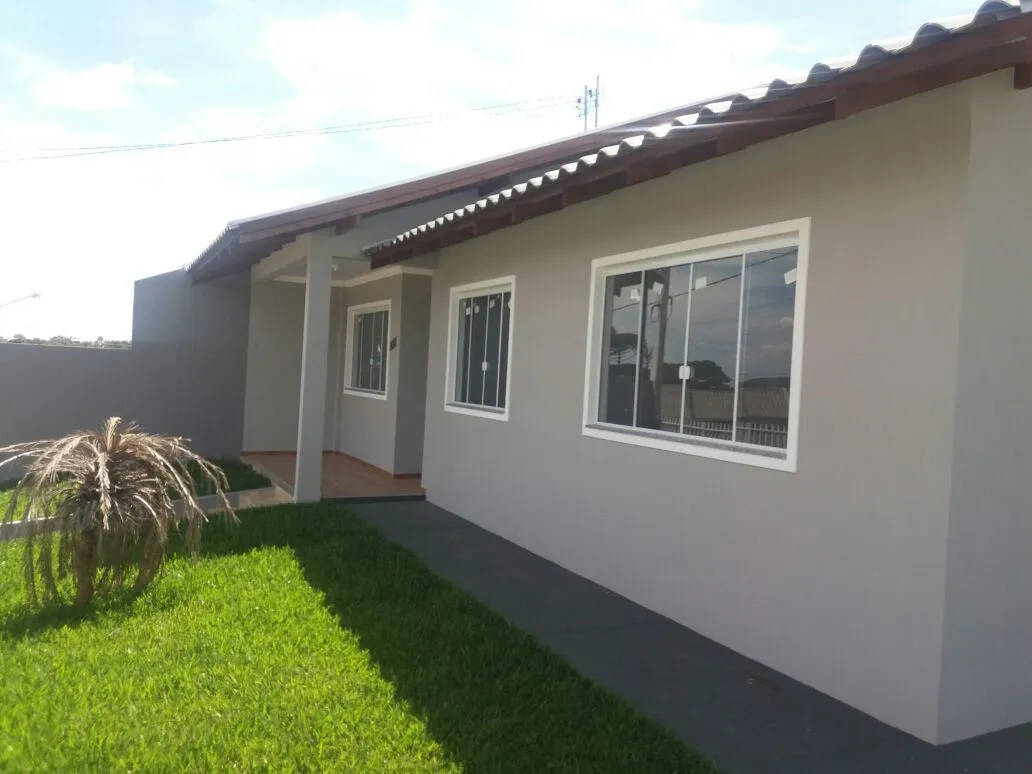 Casa à Venda no bairro Restinga