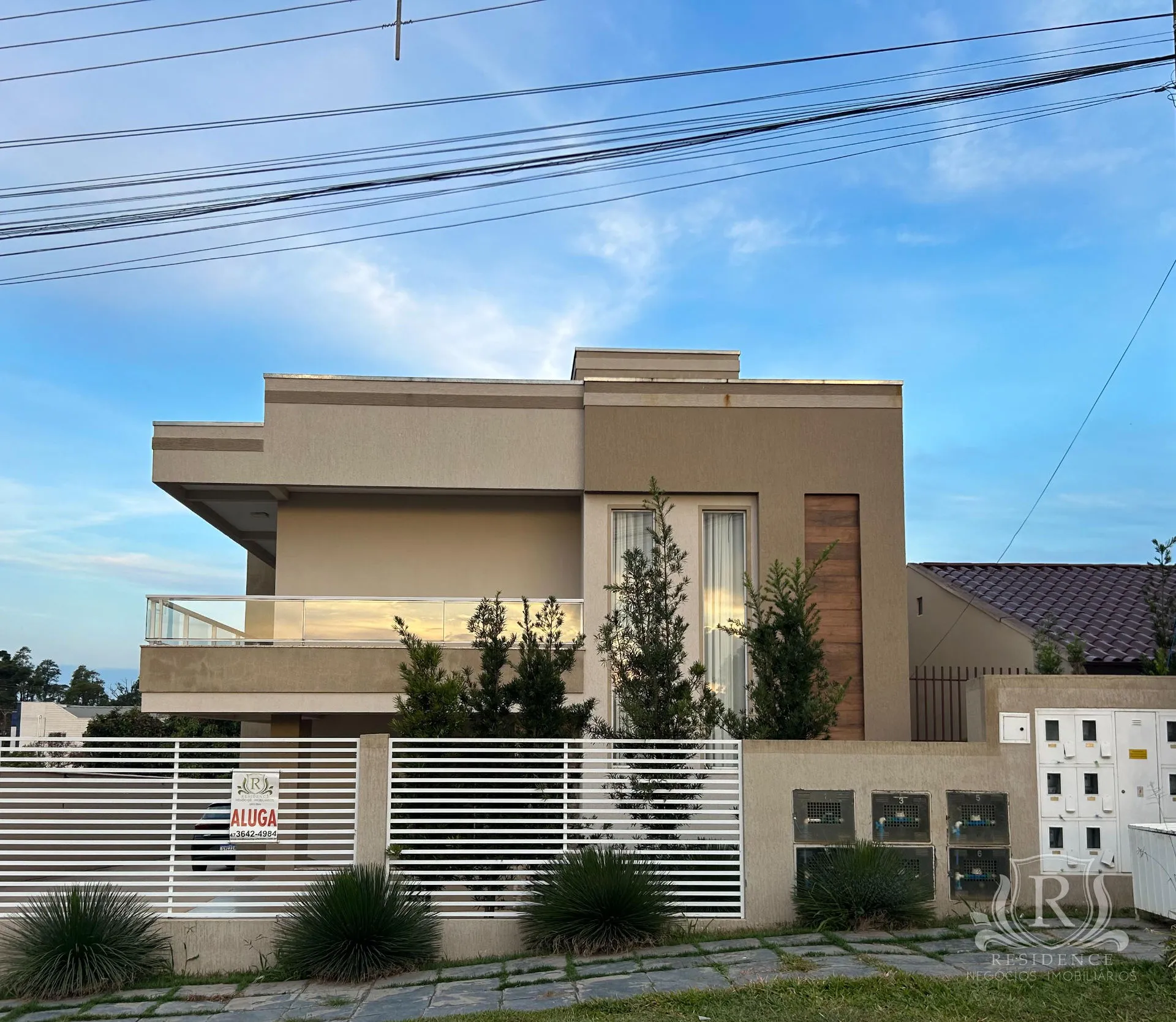 Excelente sobrado disponível a Locação
