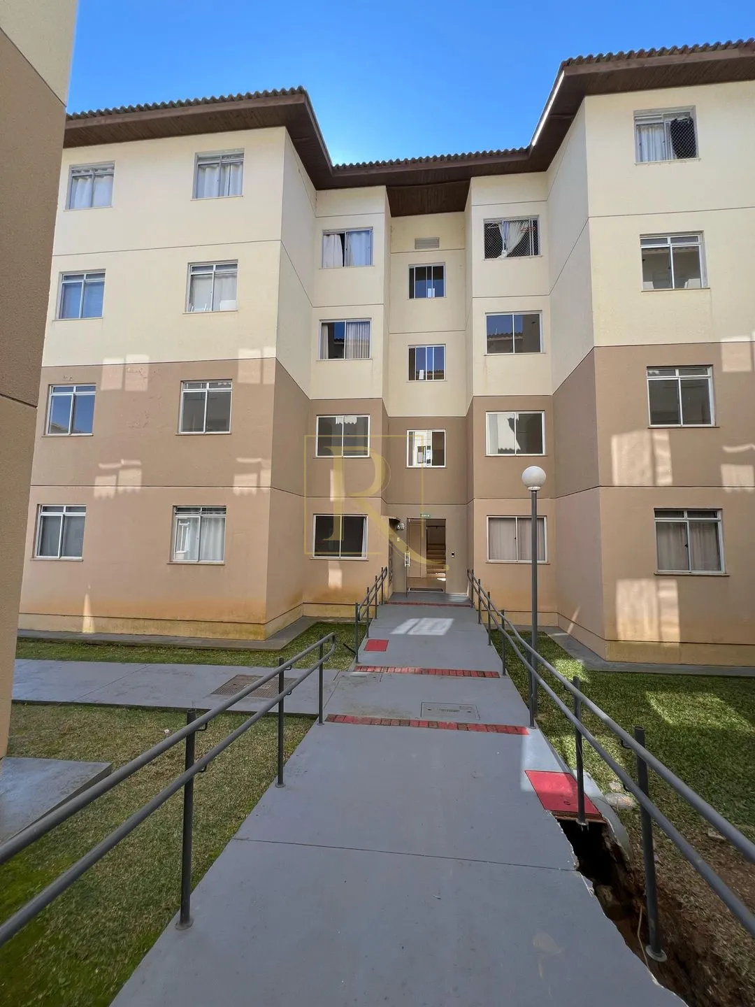 Apartamento semi-mobiliado à Venda no Condomínio Residencial Marselha - Mafra/SC