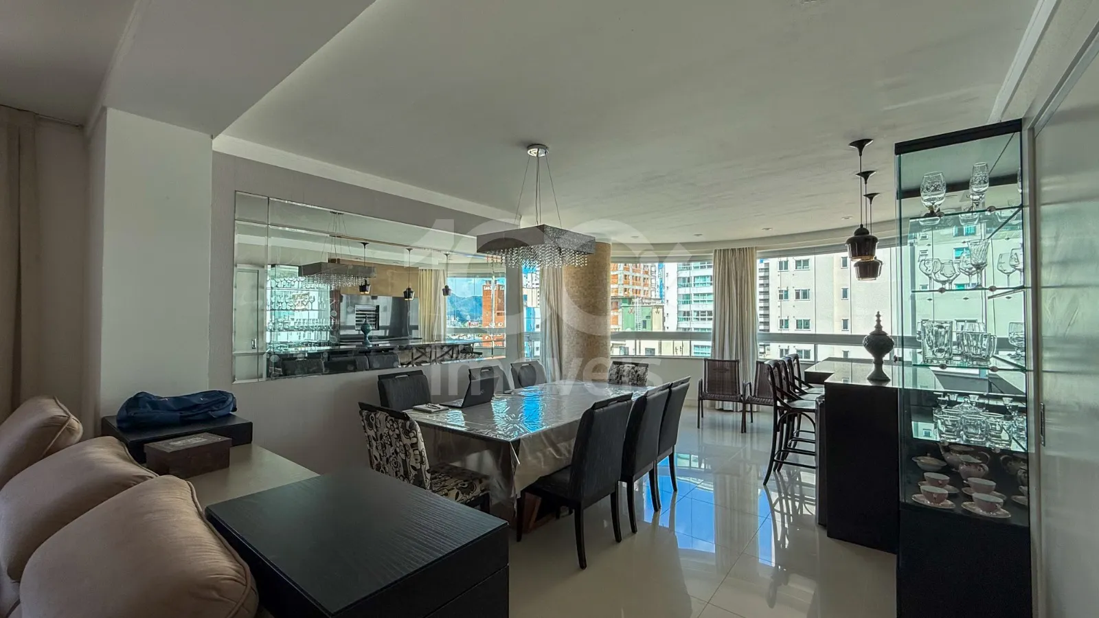 Apartamento no Edifício Torre de Veneza em Balneário Camboriú