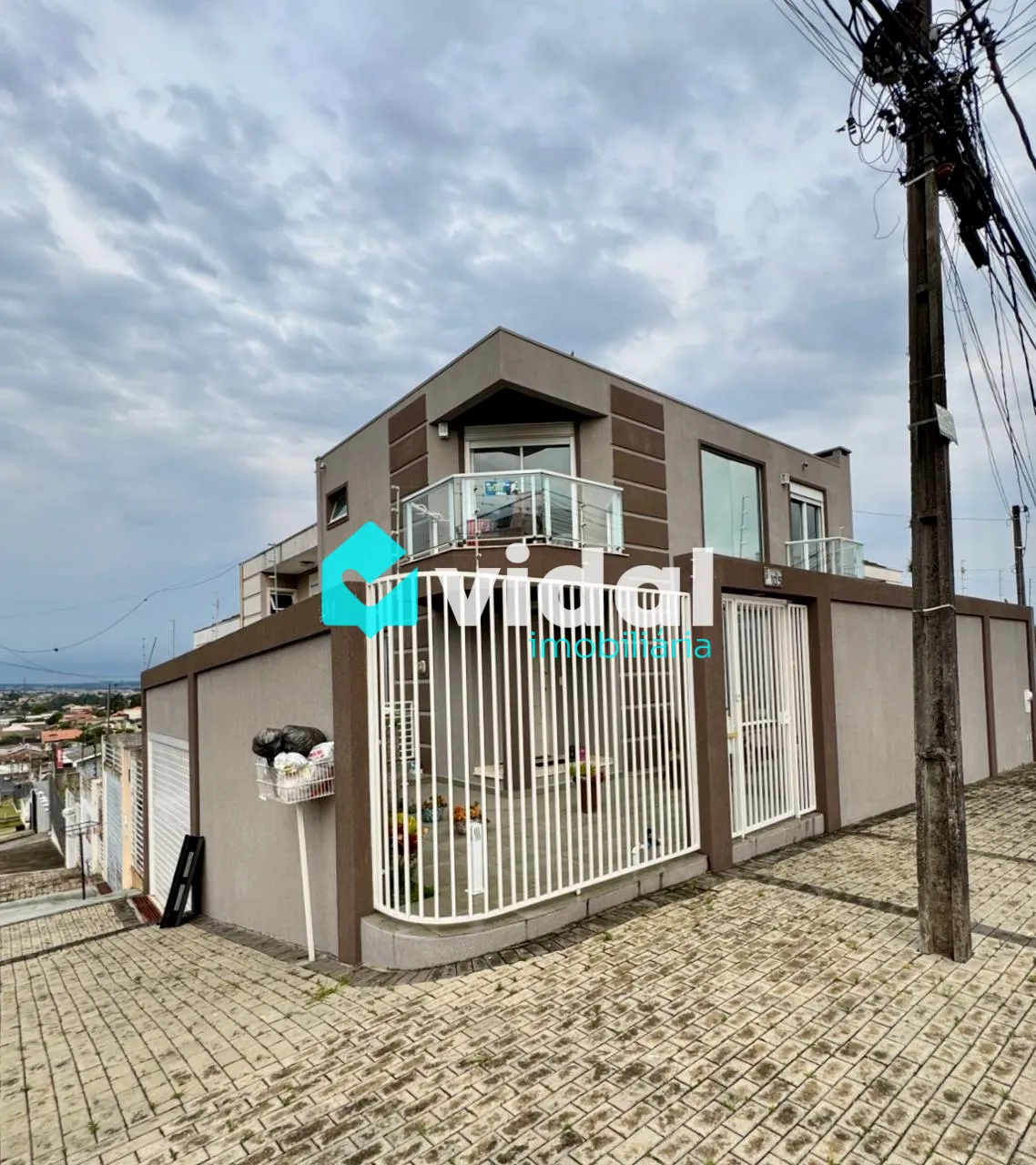 Triplex a venda em Oficinas