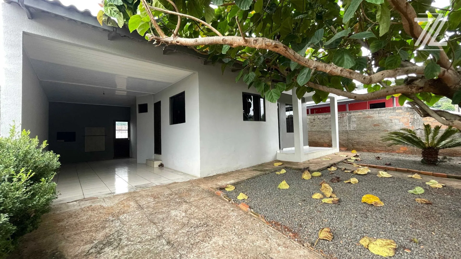 ALUGA-SE CASA NO BAIRRO PINHEIRINHO